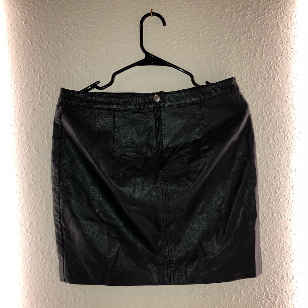Women’s H&M Leather Mini Skirt